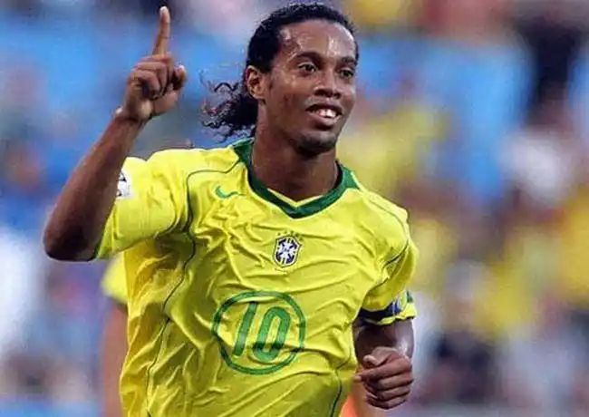 题不满麦克 题不满麦克